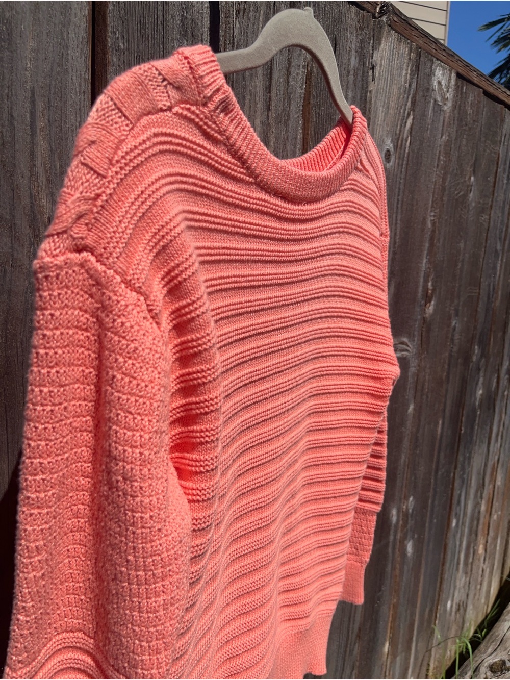 Time and Tru Coral Crewneck Sweater size medium - Picture 7 of 12